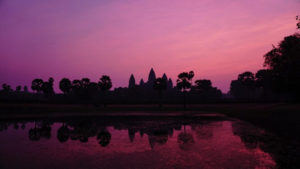 cambodia, nature, angkor wat, sunrise, asaka, purple, sky, silhouettes-1557009.jpg
