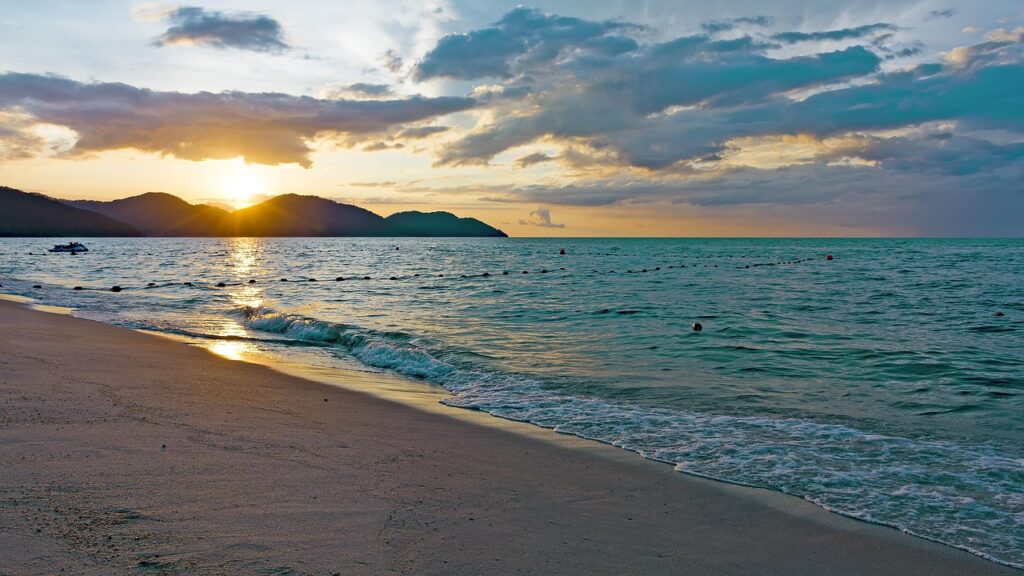 sunset, mountains, nikon, nature, landscape, seascape, scene, sky, water, waves, andaman, sea, penang, malaysia, dilshadrazi, andaman, andaman, andaman, andaman, andaman, penang, penang, penang, penang-4136864.jpg